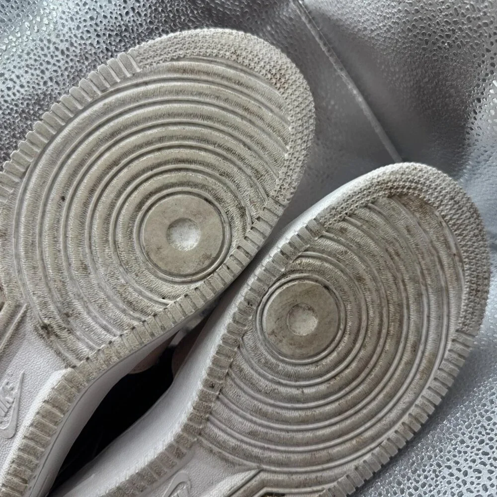 Nike activewear sneakers style